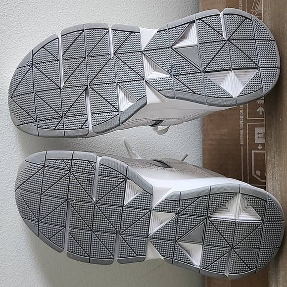 Under Armour Forge Sneaker Women's Size 6.5 - Picture 8 of 9